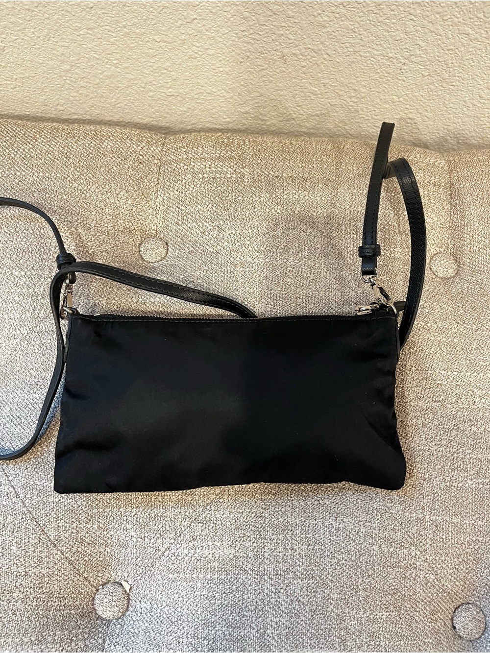 PRADA NYLON FLAT CROSSBODY POUCH. - Picture 6 of 8